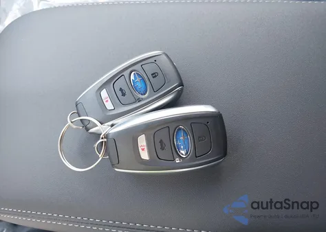 2025 Subaru Ascent Premium 7-Passenger z USA, uszkodzony, nr VIN 4S4WMADD2S3438744